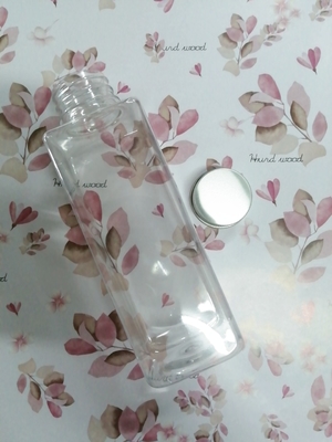 Botella plástica del OEM 100ml con el material amistoso del ANIMAL DOMÉSTICO de Eco del tapón de tuerca